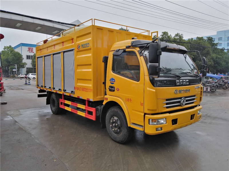 東風小多利卡污水車可廣泛地應用于工廠、小區或污水污物凈化處理