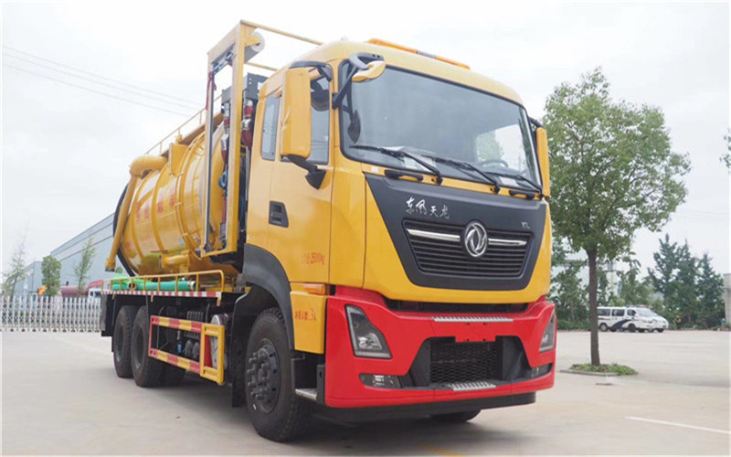 國六東風13方吸污車性價比高而且吸糞能力超強