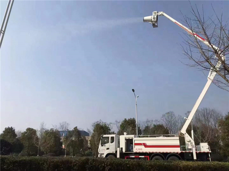 程力專汽高空壓塵抑塵車，高樓拆遷神器